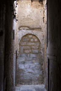 Fez, Morocco by Shelley Coar https://wanderlustbound.com/doors-of-the-world/