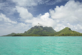 Travel tips for Bora Bora. What you need to know before your next vacation to French Polynesia. Shelley Coar Photography. https://wanderlustbound.com/secrets-of-bora-bora